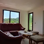 Farrmhouse With Goats And Garden Frankolovo