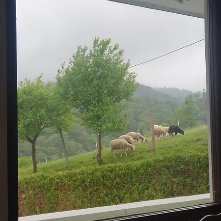 Farrmhouse With Goats And Garden * Frankolovo